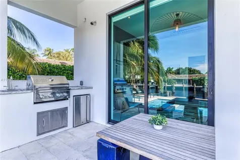 2817 NE 35th Street Fort Lauderdale FL 33306