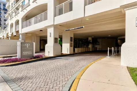99 SE Mizner Boulevard Boca Raton FL 33432