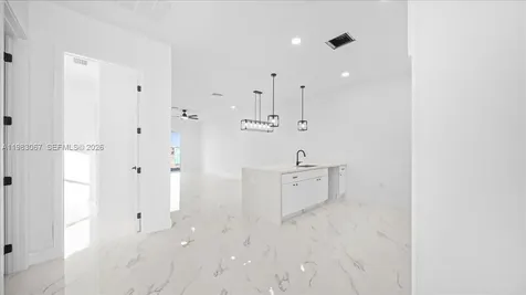 1323/1325 NE 8th Place Cape Coral FL 33909