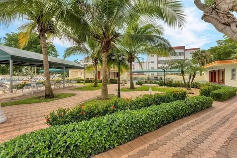 4270 NW 40th Street Lauderdale Lakes FL 33319