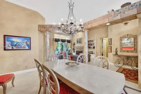1083 SW 156th Terrace Pembroke Pines FL 33027