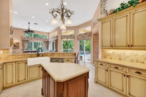 1083 SW 156th Terrace Pembroke Pines FL 33027