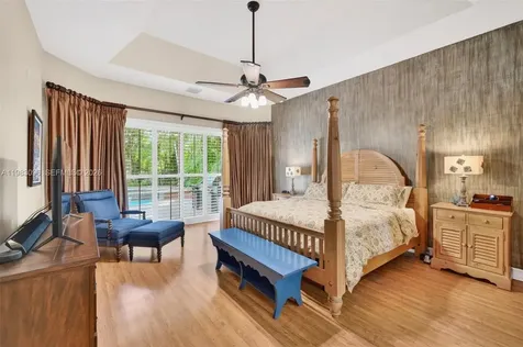 1083 SW 156th Terrace Pembroke Pines FL 33027