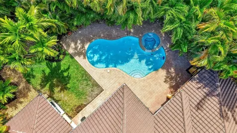 1083 SW 156th Terrace Pembroke Pines FL 33027