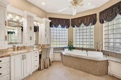 1083 SW 156th Terrace Pembroke Pines FL 33027