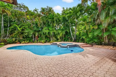 1083 SW 156th Terrace Pembroke Pines FL 33027