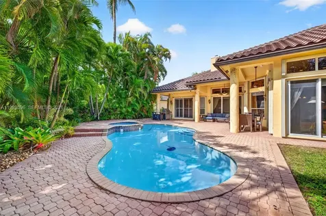 1083 SW 156th Terrace Pembroke Pines FL 33027