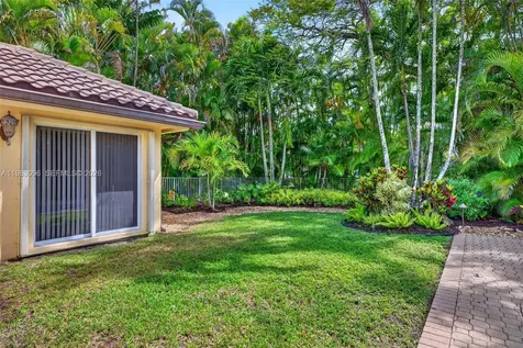 1083 SW 156th Terrace Pembroke Pines FL 33027