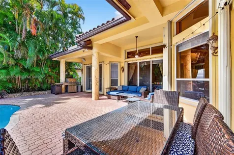 1083 SW 156th Terrace Pembroke Pines FL 33027