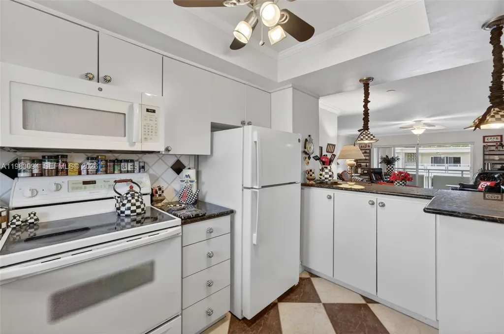 1198 Hillsboro Mile Hillsboro Beach FL 33062