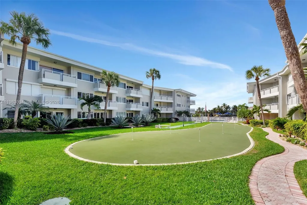 1198 Hillsboro Mile Hillsboro Beach FL 33062