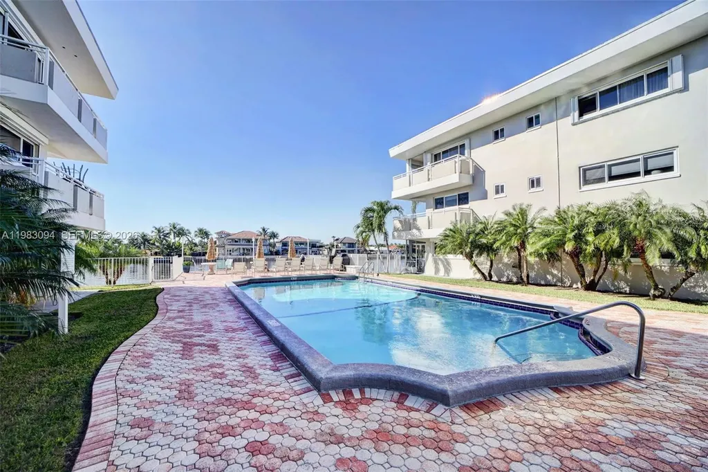 1198 Hillsboro Mile Hillsboro Beach FL 33062