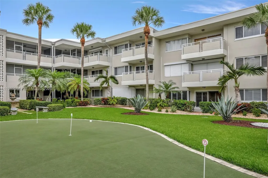 1198 Hillsboro Mile Hillsboro Beach FL 33062