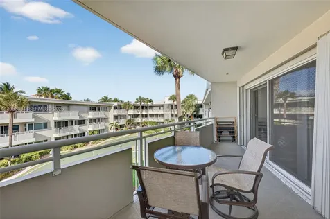 1198 Hillsboro Mile Hillsboro Beach FL 33062