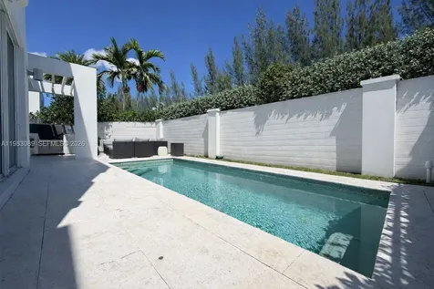 7475 NW 97th Court Doral FL 33178