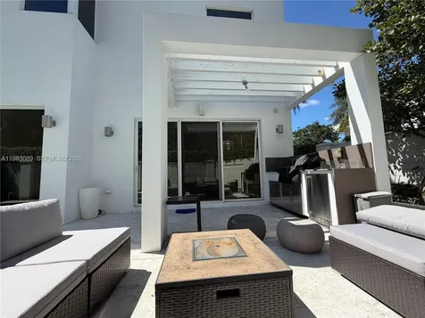 7475 NW 97th Court Doral FL 33178