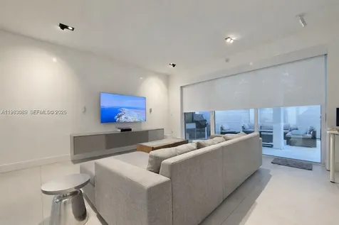 7475 NW 97th Court Doral FL 33178