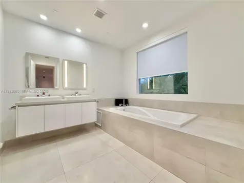 7475 NW 97th Court Doral FL 33178