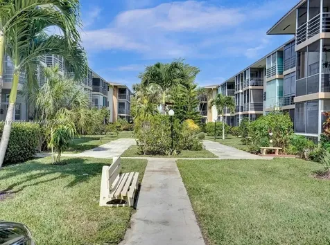 17000 NE 14th Avenue Miami FL 33162