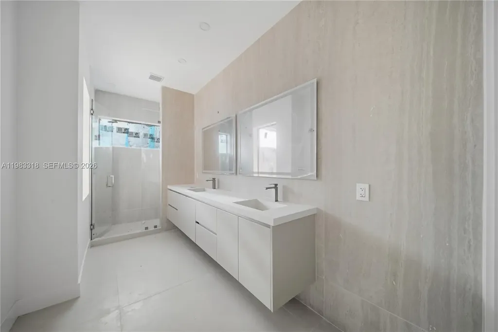 11 SE 12th Avenue Fort Lauderdale FL 33301