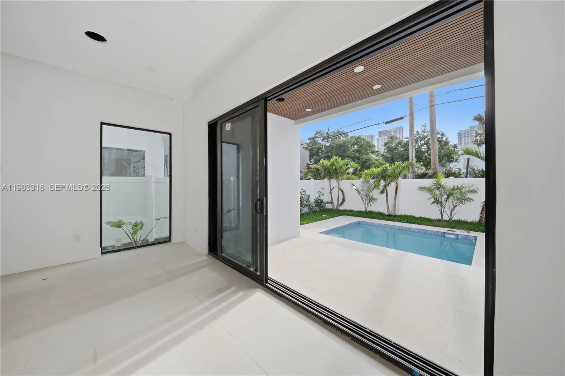 11 SE 12th Avenue Fort Lauderdale FL 33301