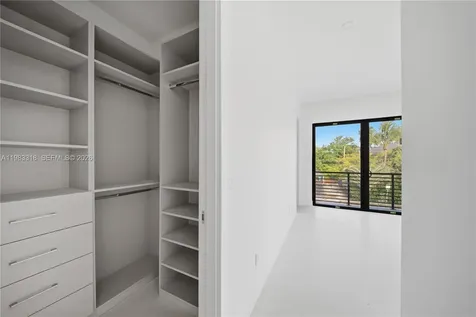 11 SE 12th Avenue Fort Lauderdale FL 33301