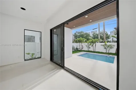 11 SE 12th Avenue Fort Lauderdale FL 33301