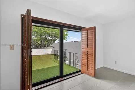 6190 SW 90th Court Miami FL 33173