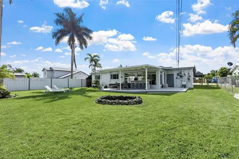 53 NW 19th Street Homestead FL 33030