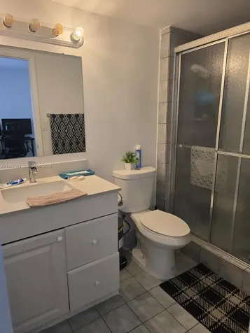 13715 Kendale Lakes Circle Miami FL 33183
