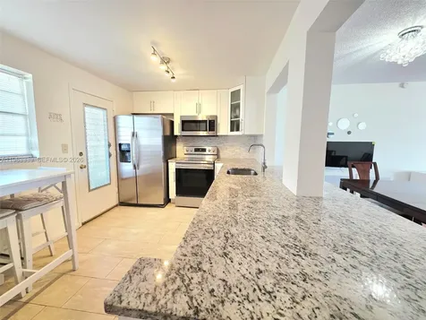 319 NE 14th Avenue Hallandale Beach FL 33009