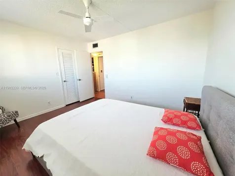 319 NE 14th Avenue Hallandale Beach FL 33009