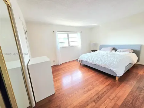319 NE 14th Avenue Hallandale Beach FL 33009