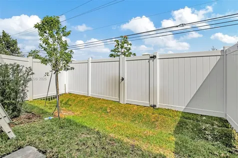 17149 SW 1st Street Pembroke Pines FL 33027