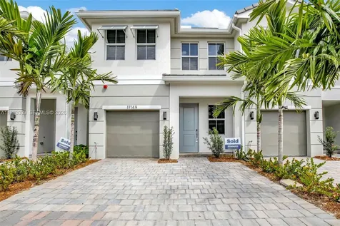 17149 SW 1st Street Pembroke Pines FL 33027