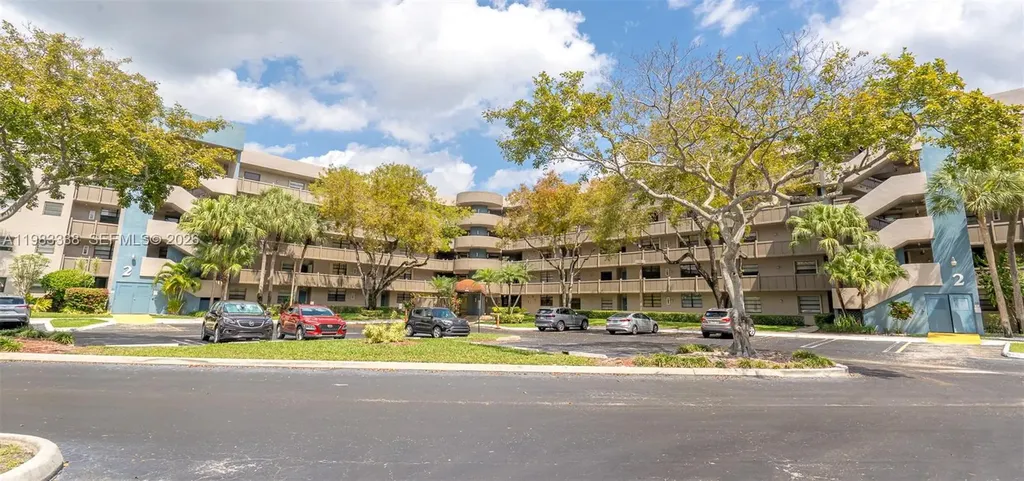 1000 Colony Point Circle Pembroke Pines FL 33026
