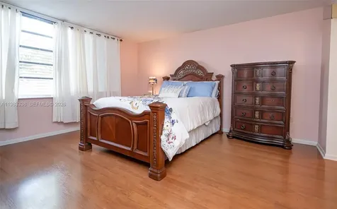 1000 Colony Point Circle Pembroke Pines FL 33026