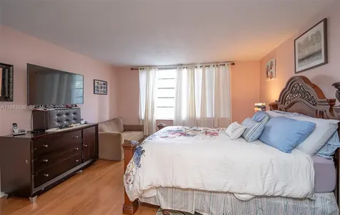 1000 Colony Point Circle Pembroke Pines FL 33026