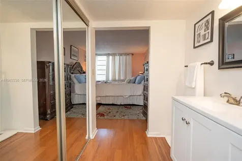 1000 Colony Point Circle Pembroke Pines FL 33026