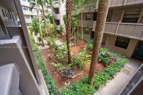 1000 Colony Point Circle Pembroke Pines FL 33026