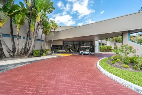 1000 Colony Point Circle Pembroke Pines FL 33026