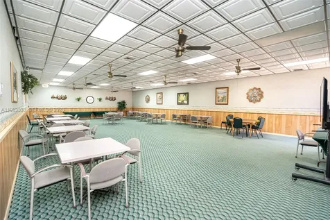 1000 Colony Point Circle Pembroke Pines FL 33026