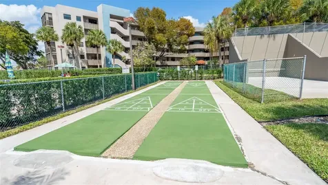1000 Colony Point Circle Pembroke Pines FL 33026