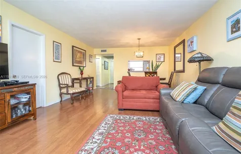 1000 Colony Point Circle Pembroke Pines FL 33026