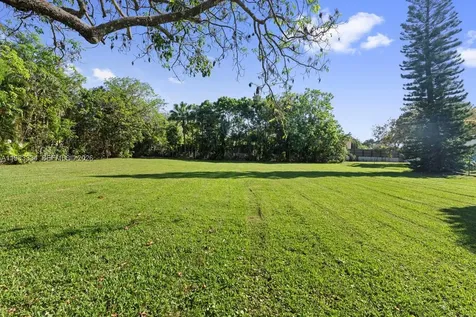 10930 SW 27th Court Davie FL 33328