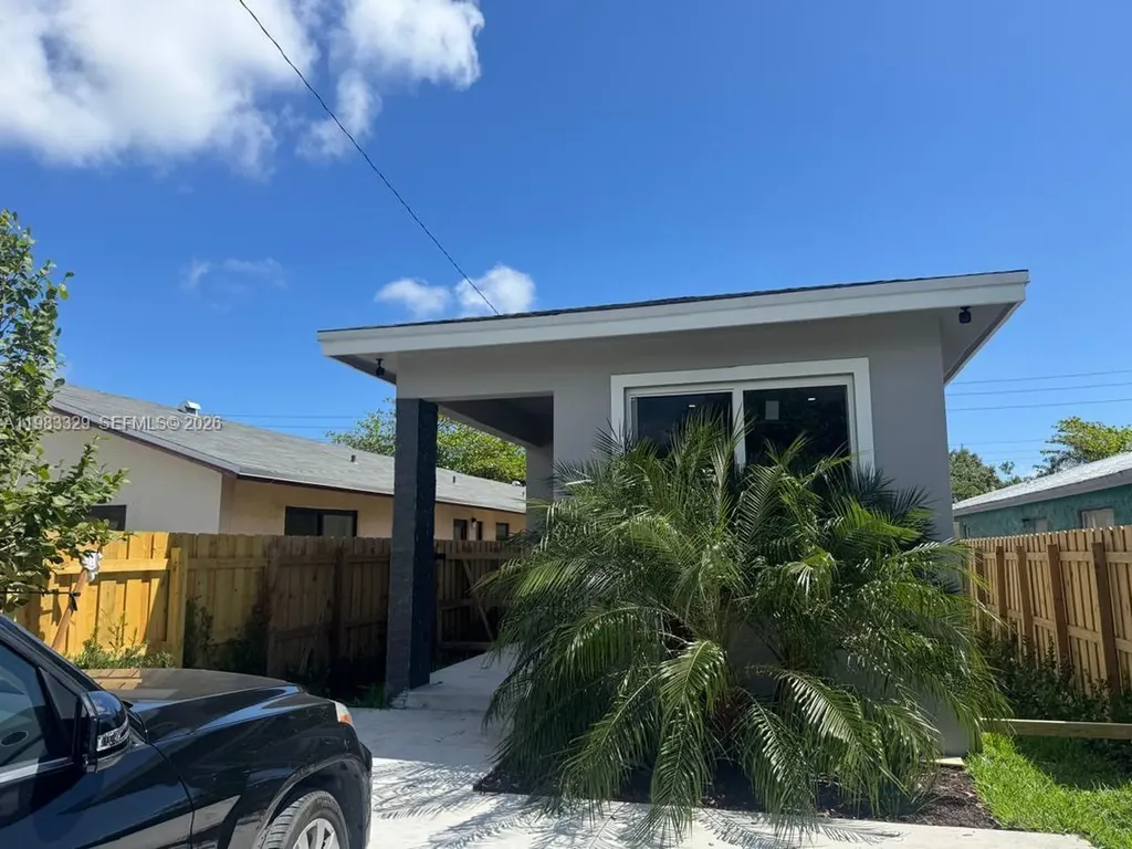 1028 NW 8th Avenue Fort Lauderdale FL 33311