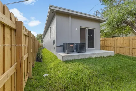 1028 NW 8th Avenue Fort Lauderdale FL 33311
