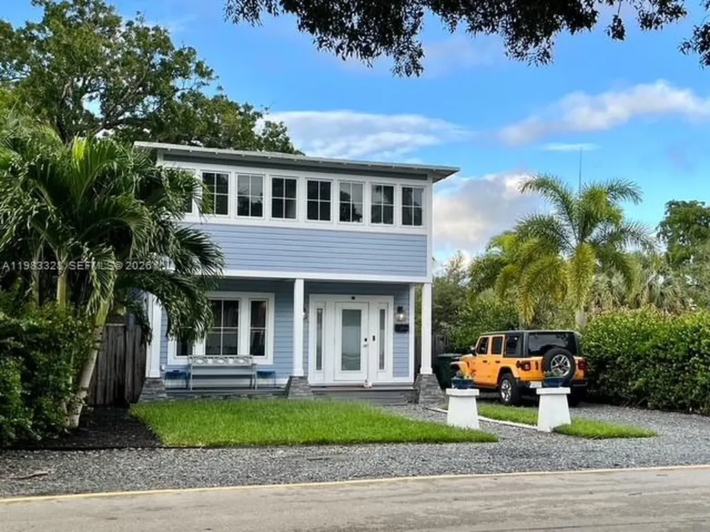 1009 Tequesta Fort Lauderdale FL 33311-6261