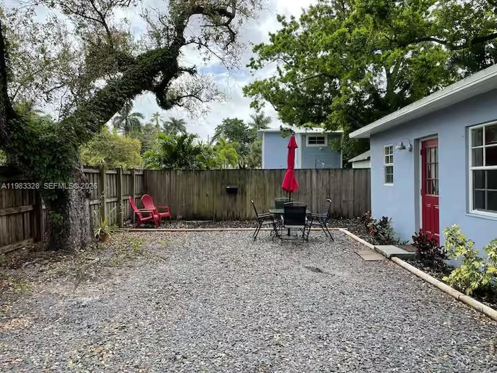 1009 Tequesta Fort Lauderdale FL 33311-6261