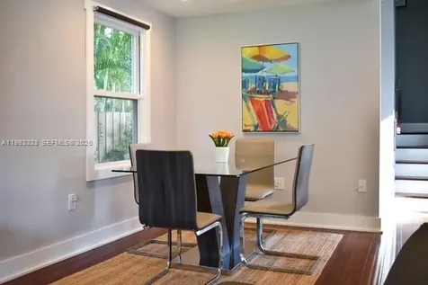 1009 Tequesta Fort Lauderdale FL 33311-6261